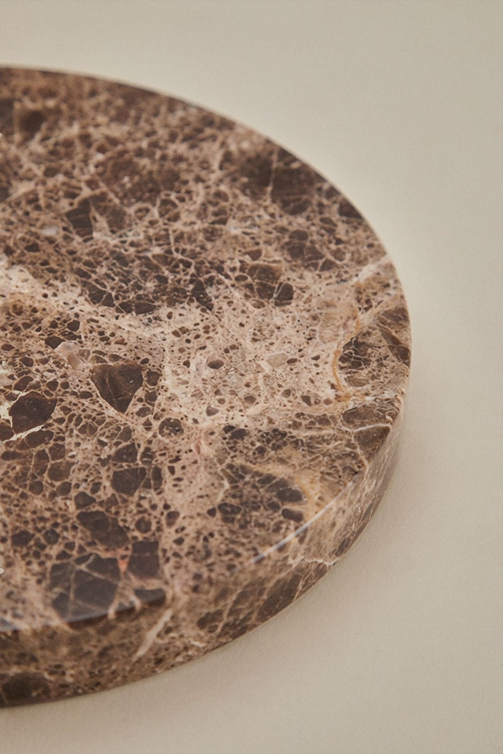 Round serving board Ø20 cm in marble Calven, gallery image 6