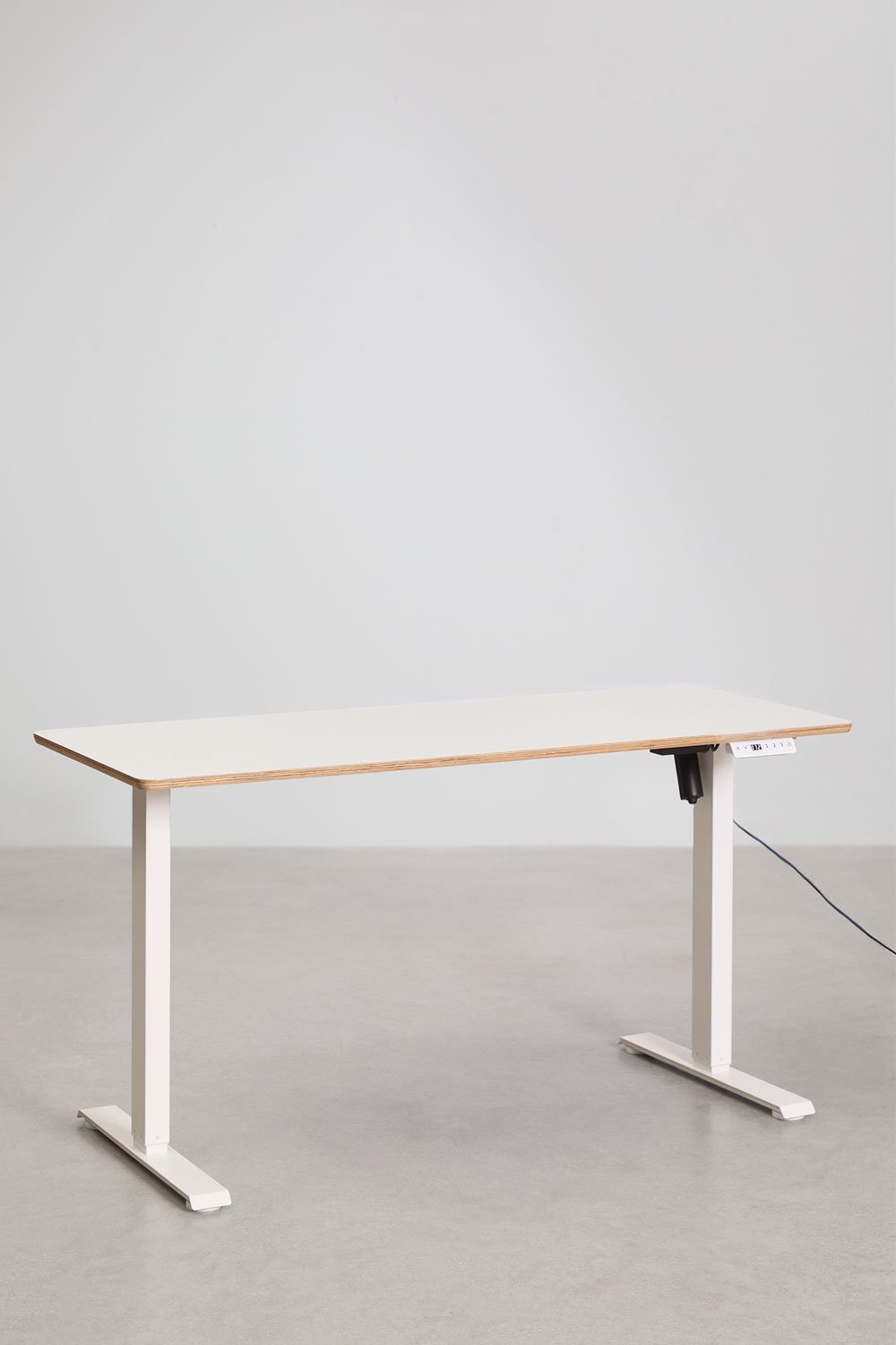 Electric rectangular height-adjustable desk with memory function in wood and iron Serpi, gallery image 1