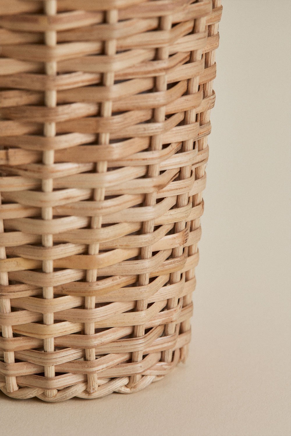 Dakomi 85 cl cocktail shaker in stainless steel and bamboo, gallery image 6