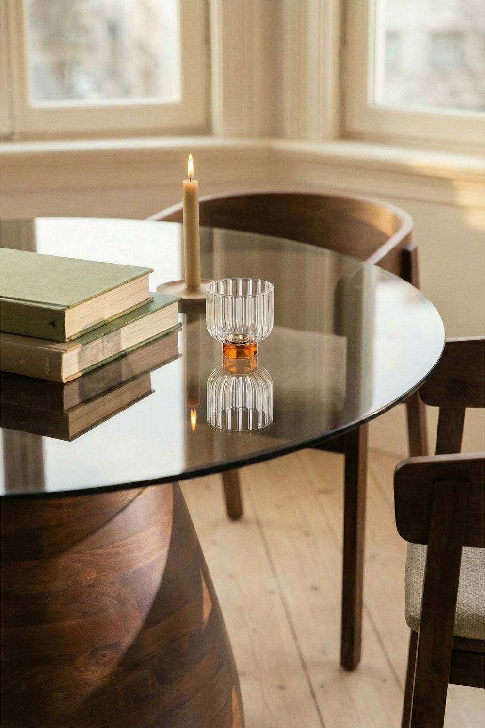 Mariana round dining table Ø130 cm in tempered glass, gallery image 2