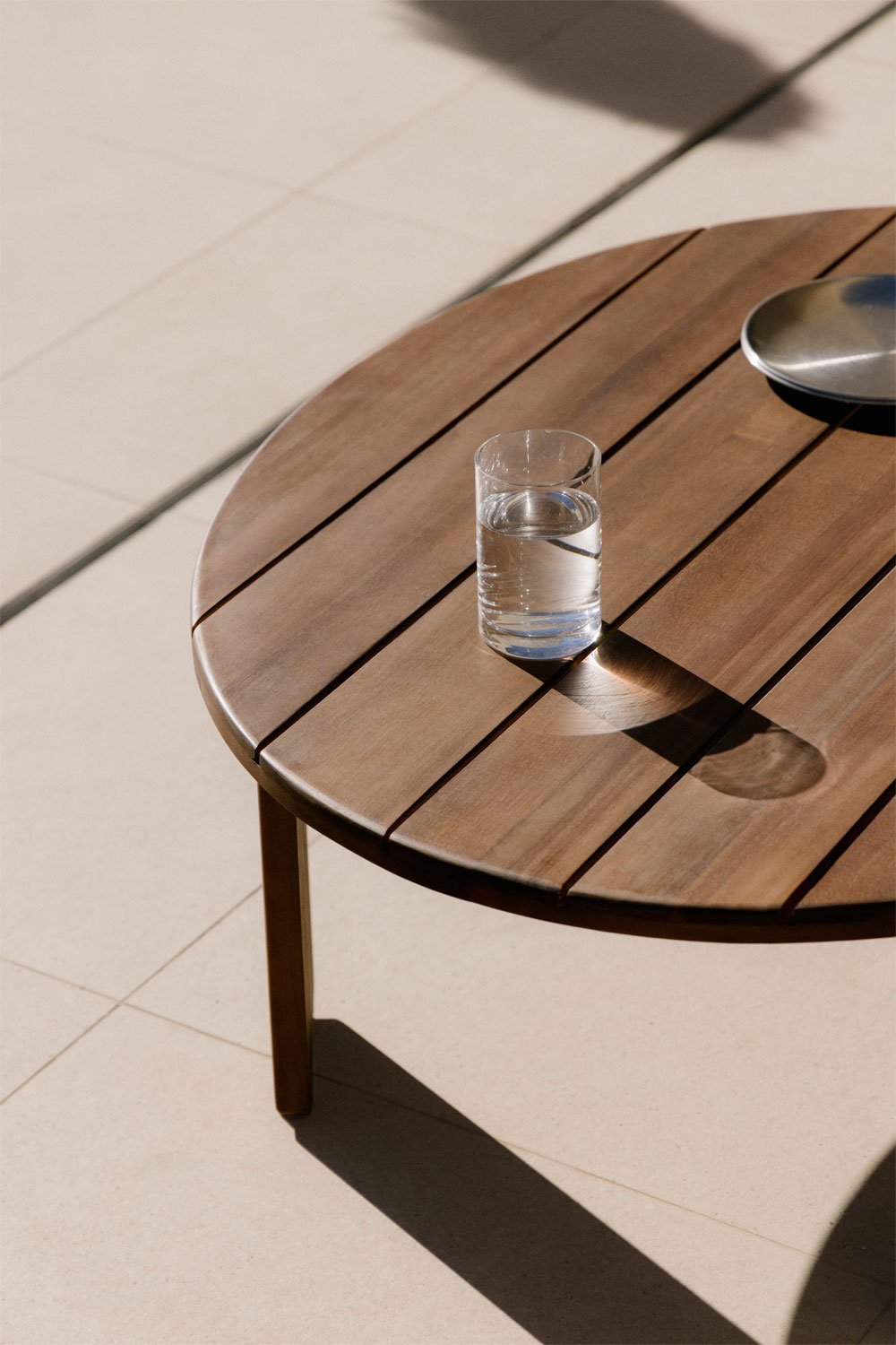 Uleno Oval garden coffee table 100x80 cm in acacia wood, gallery image 2