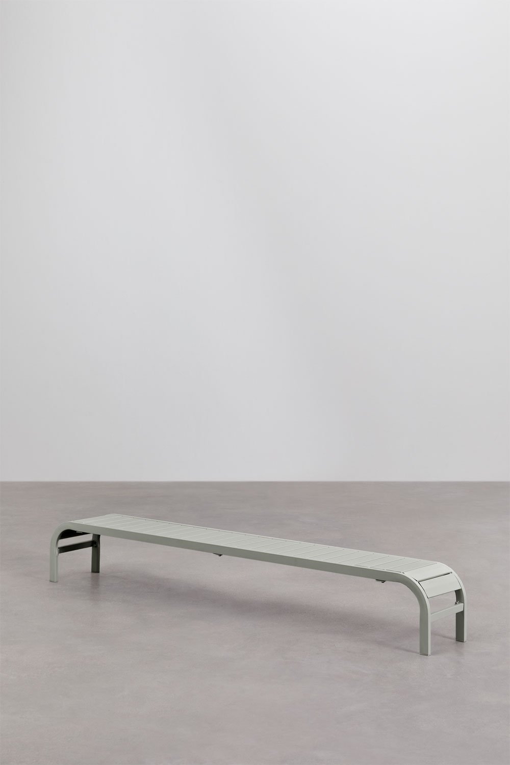 Marietta steel side table for sun lounger, gallery image 3