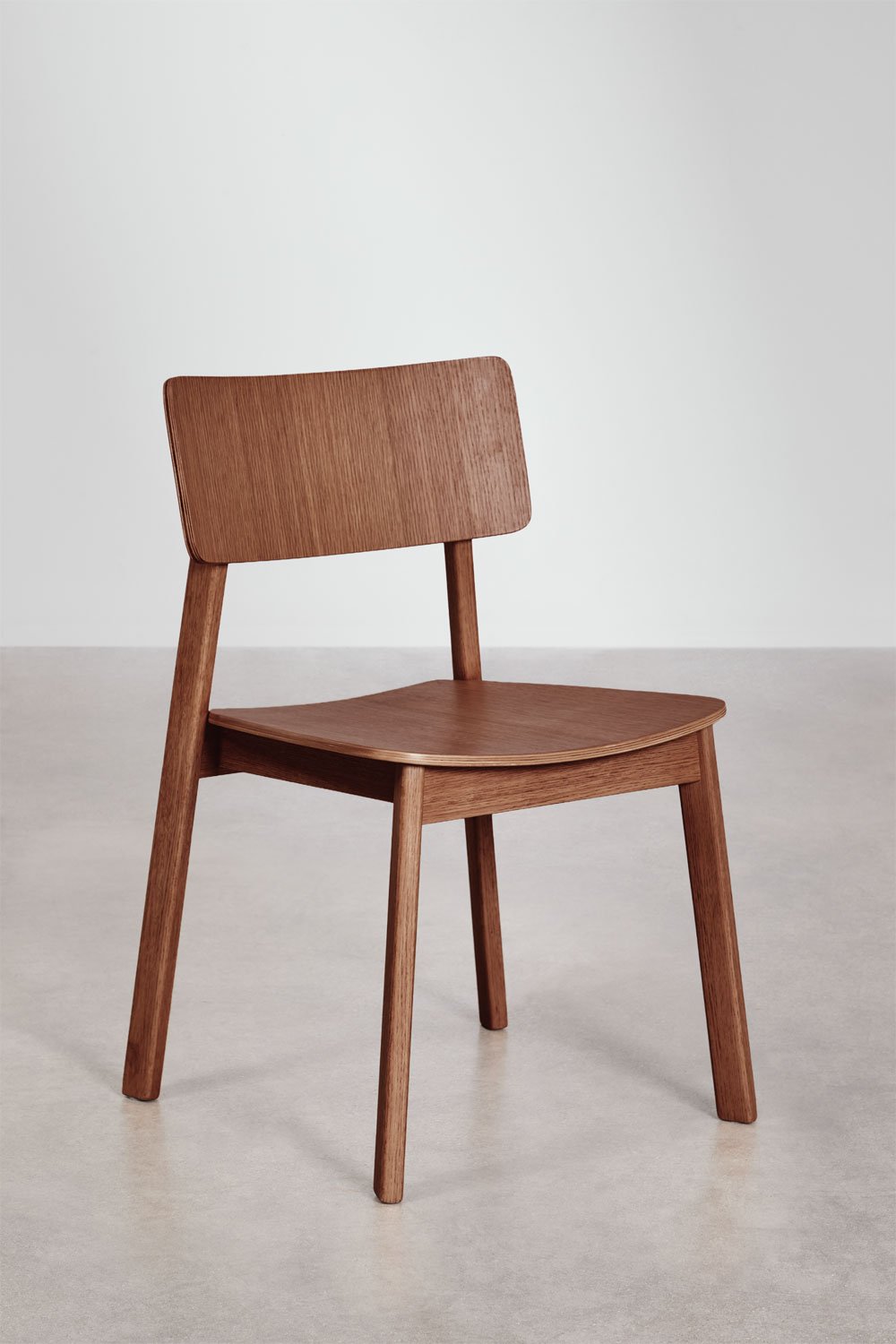 Pack of 4 Gilda wooden dining chairs, gallery image 3