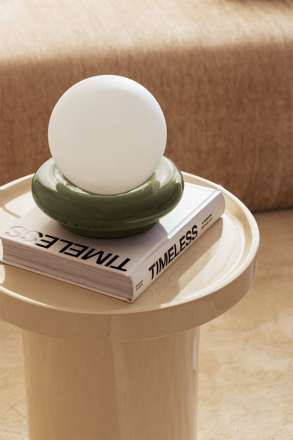 Ceramic table lamp with Kryx glass ball, gallery image 5