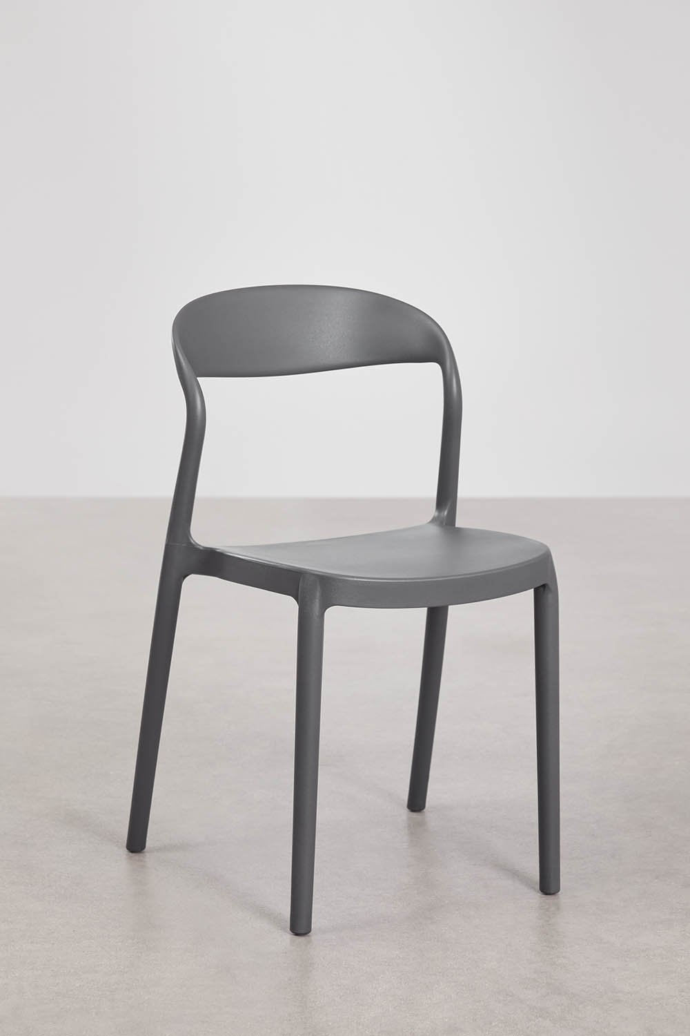 Pack of 4 stackable Brenza polypropylene dining chairs, gallery image 1