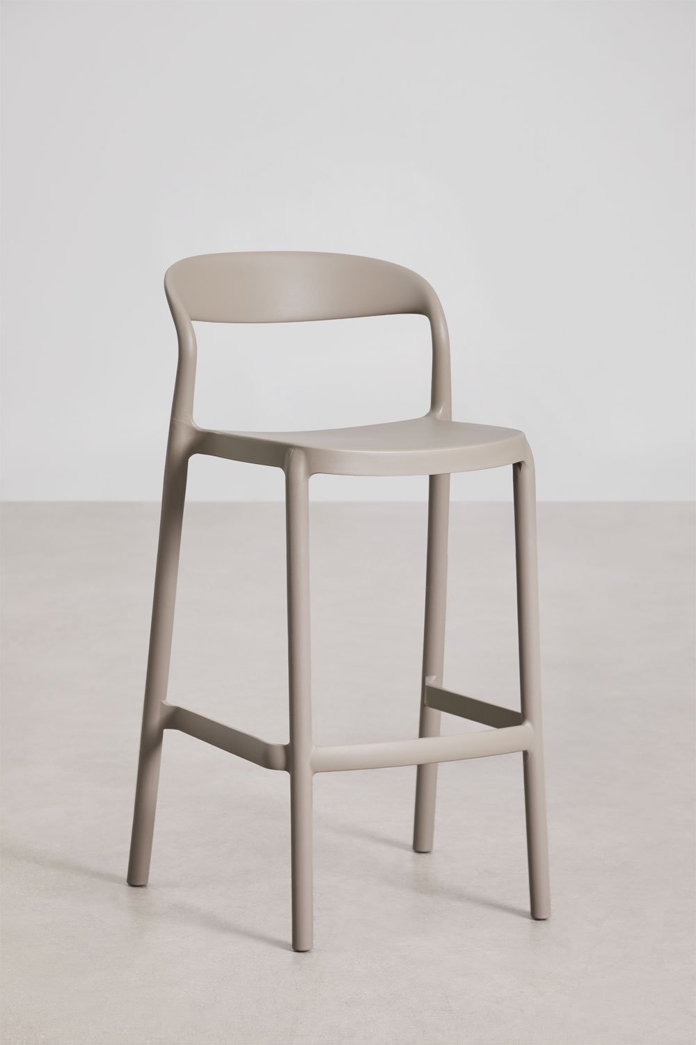 Pack of 2 stackable high garden stools in polypropylene Brenza, gallery image 3