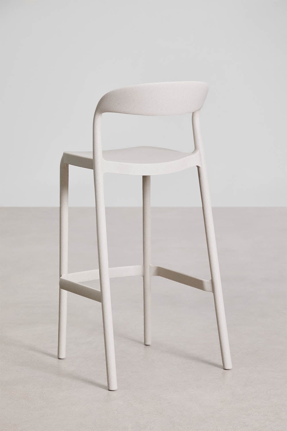 Pack of 2 stackable high garden stools in polypropylene Brenza, gallery image 3