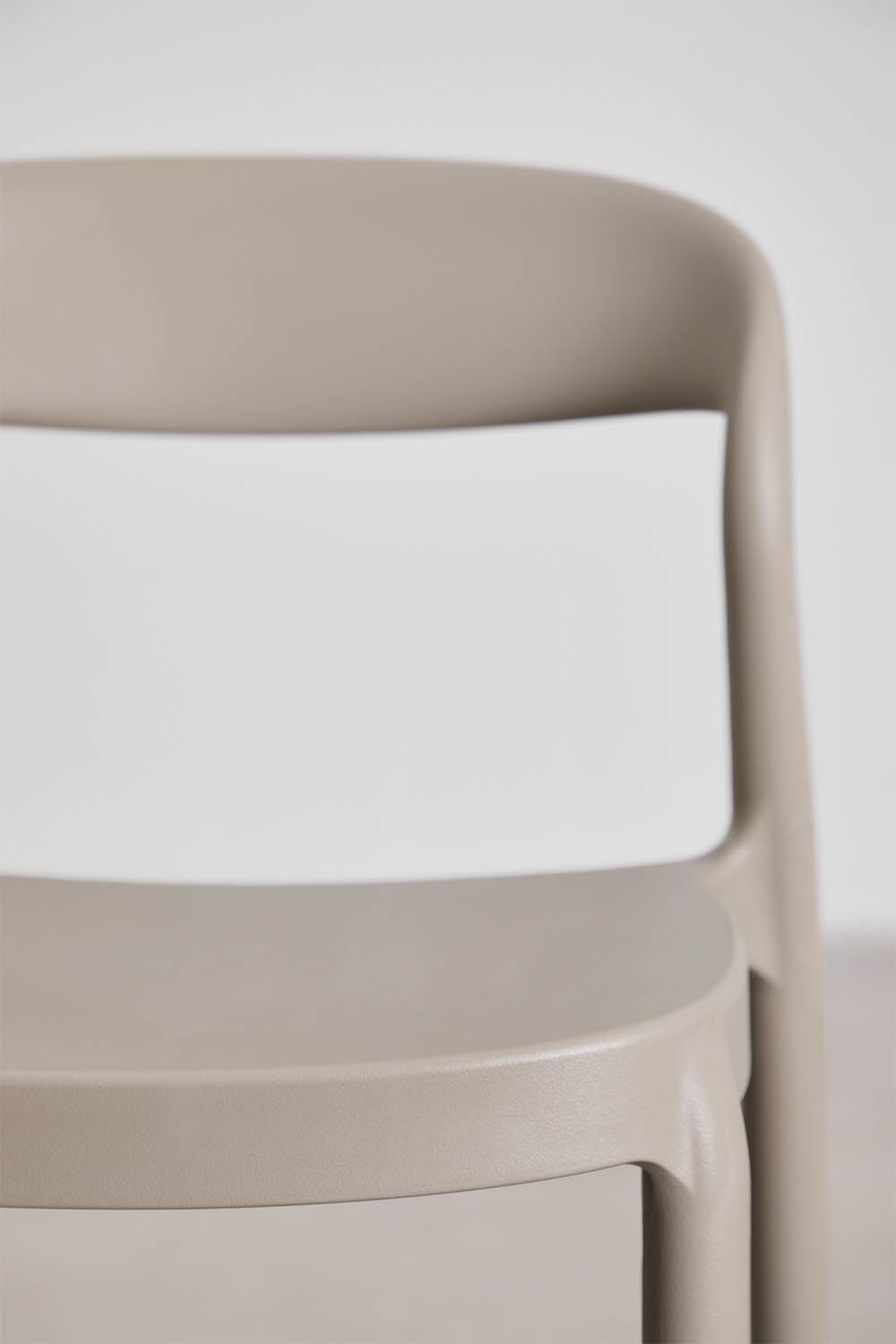 Pack of 2 stackable high stools in polypropylene Brenza, gallery image 4