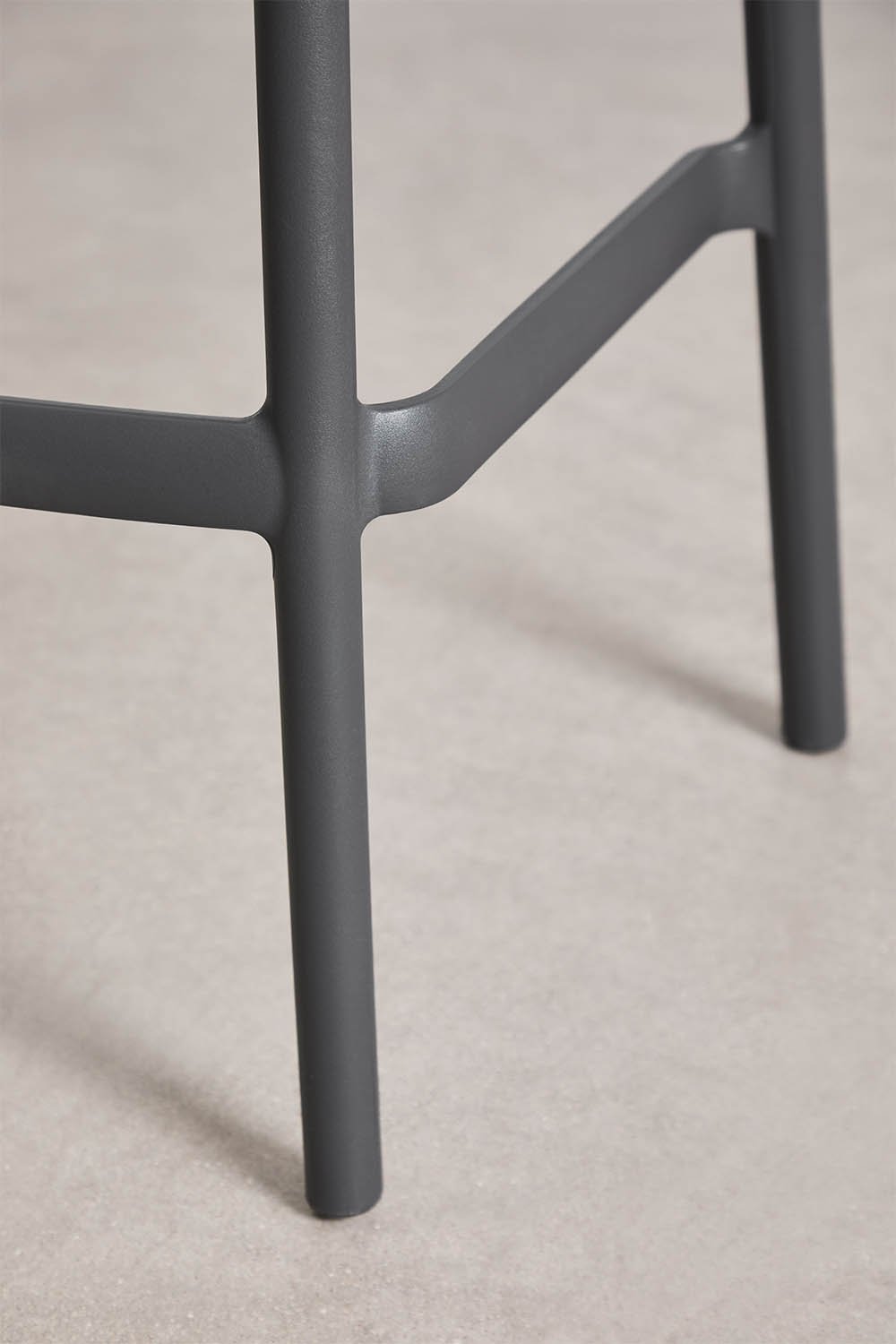 Pack of 2 stackable high stools in polypropylene Brenza, gallery image 5