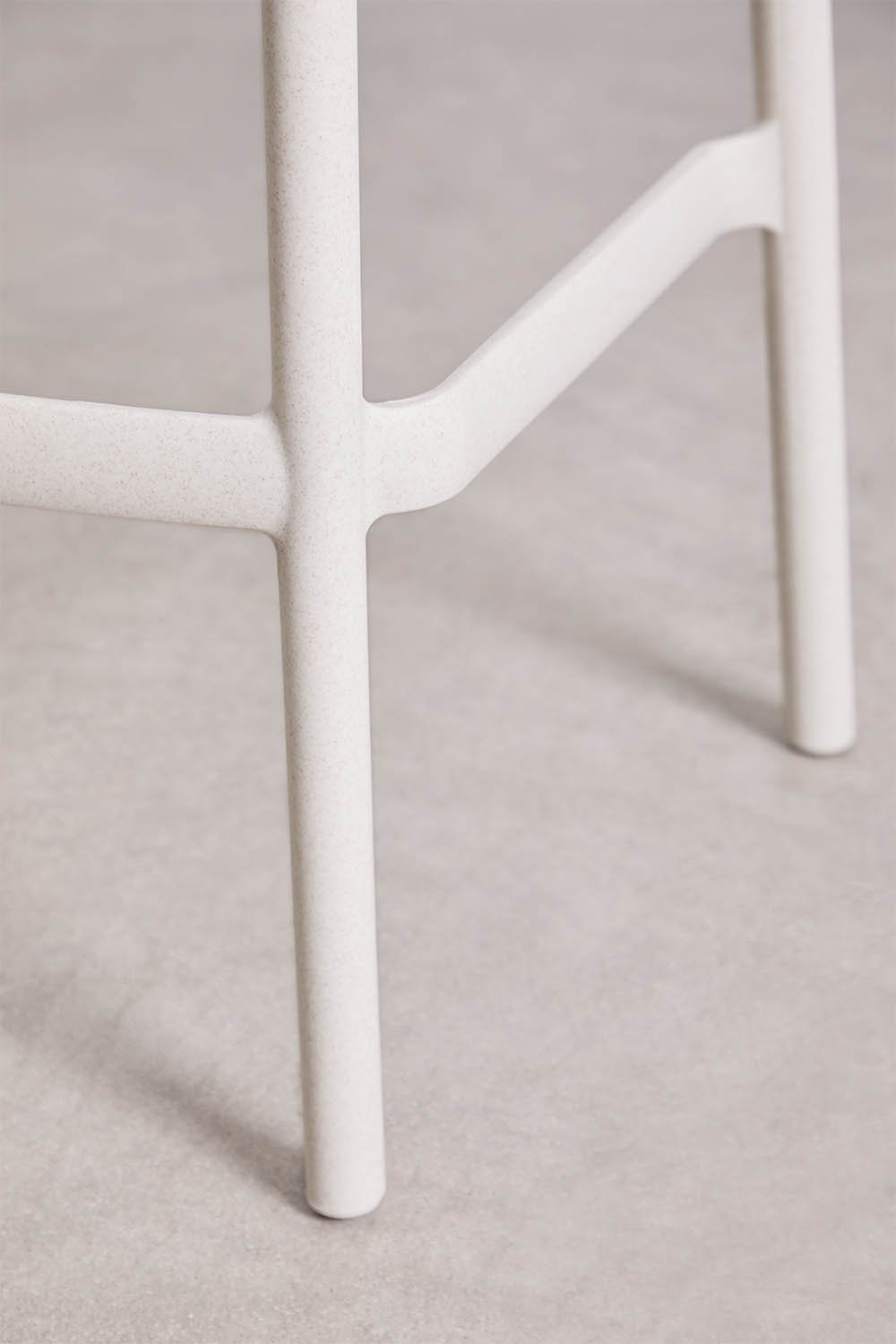 Pack of 2 stackable high stools in polypropylene Brenza, gallery image 5