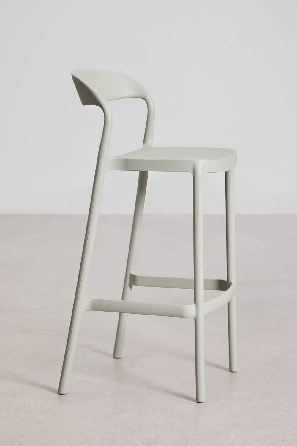 Pack of 4 stackable high stools in polypropylene Brenza, gallery image 2