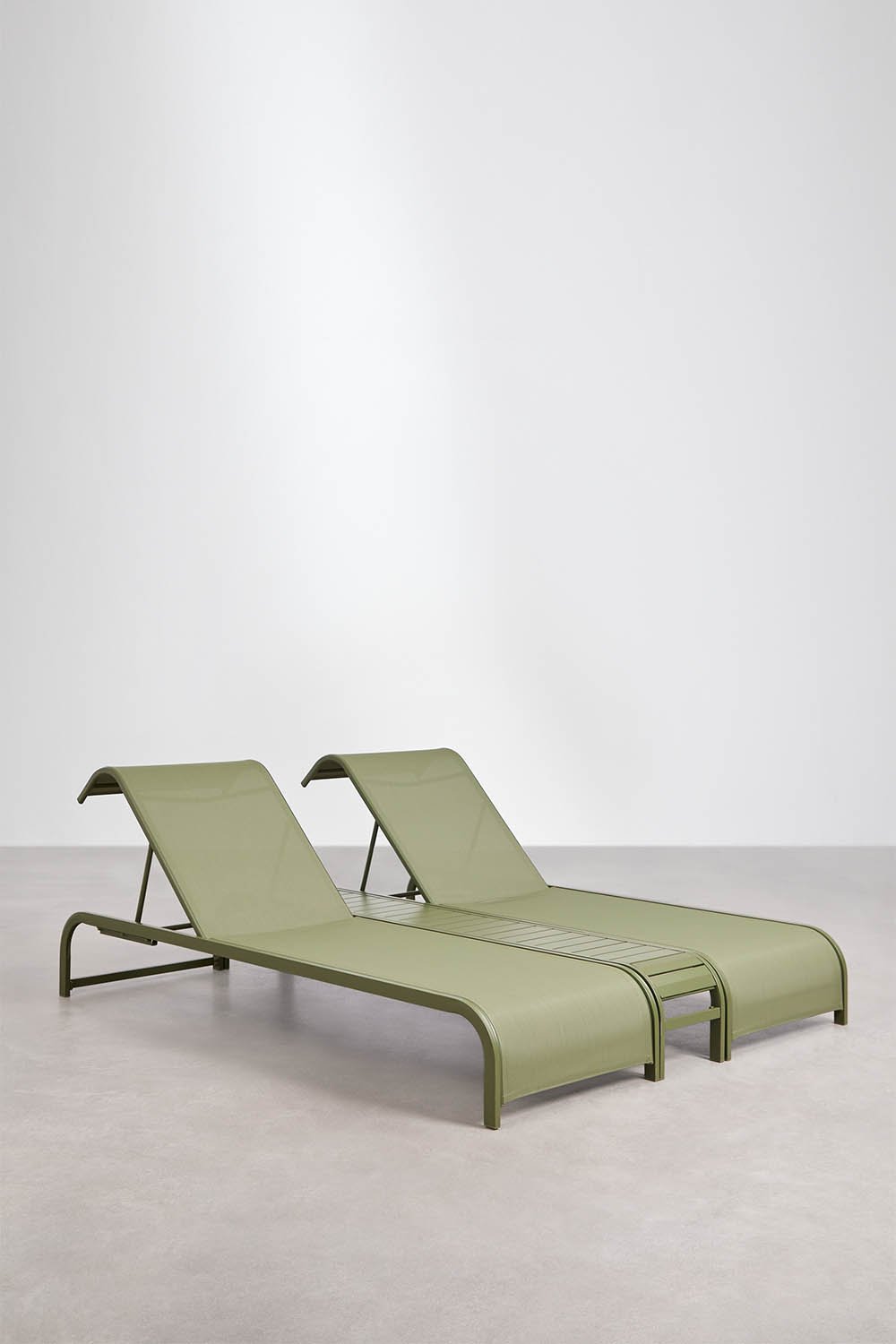 Set of 2 reclining sun loungers and side table in Marietta steel, gallery image 1