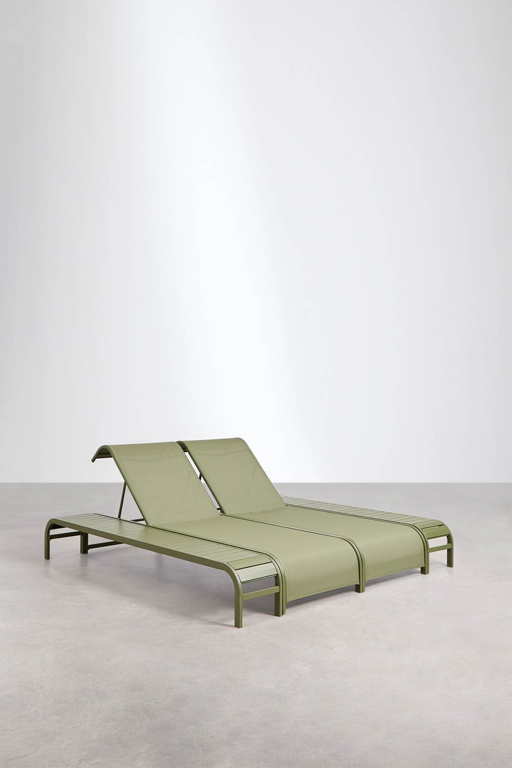 Set of 2 reclining sun loungers and 2 side tables in Marietta steel, gallery image 1