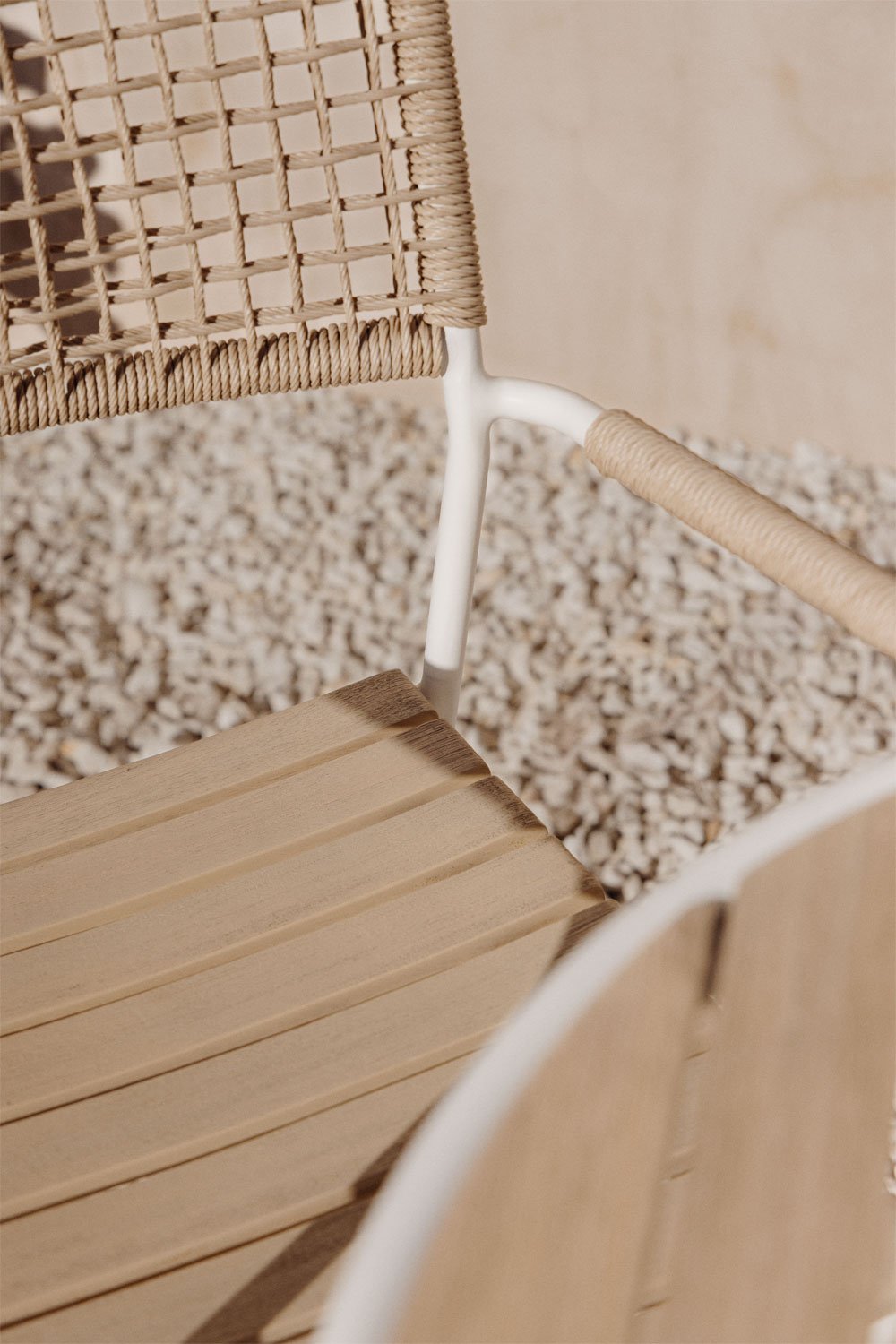 Stackable garden chair with steel armrests and acacia wood Tilda, gallery image 2