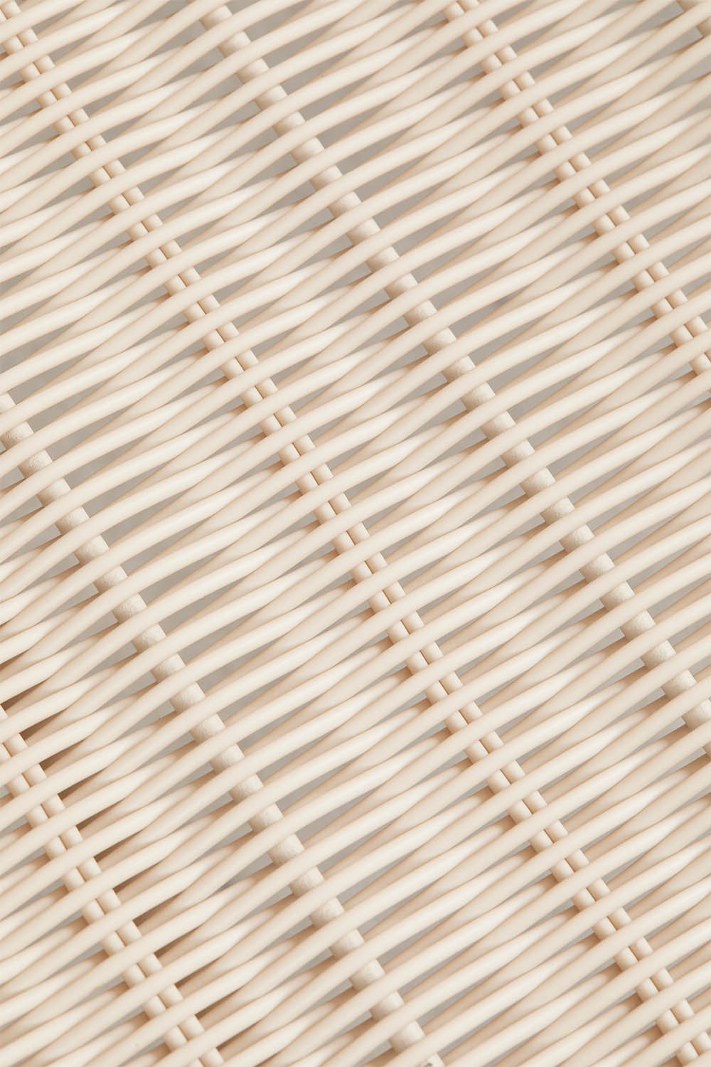 Pack of 4 garden chairs in synthetic rattan and steel Revia, gallery image 8