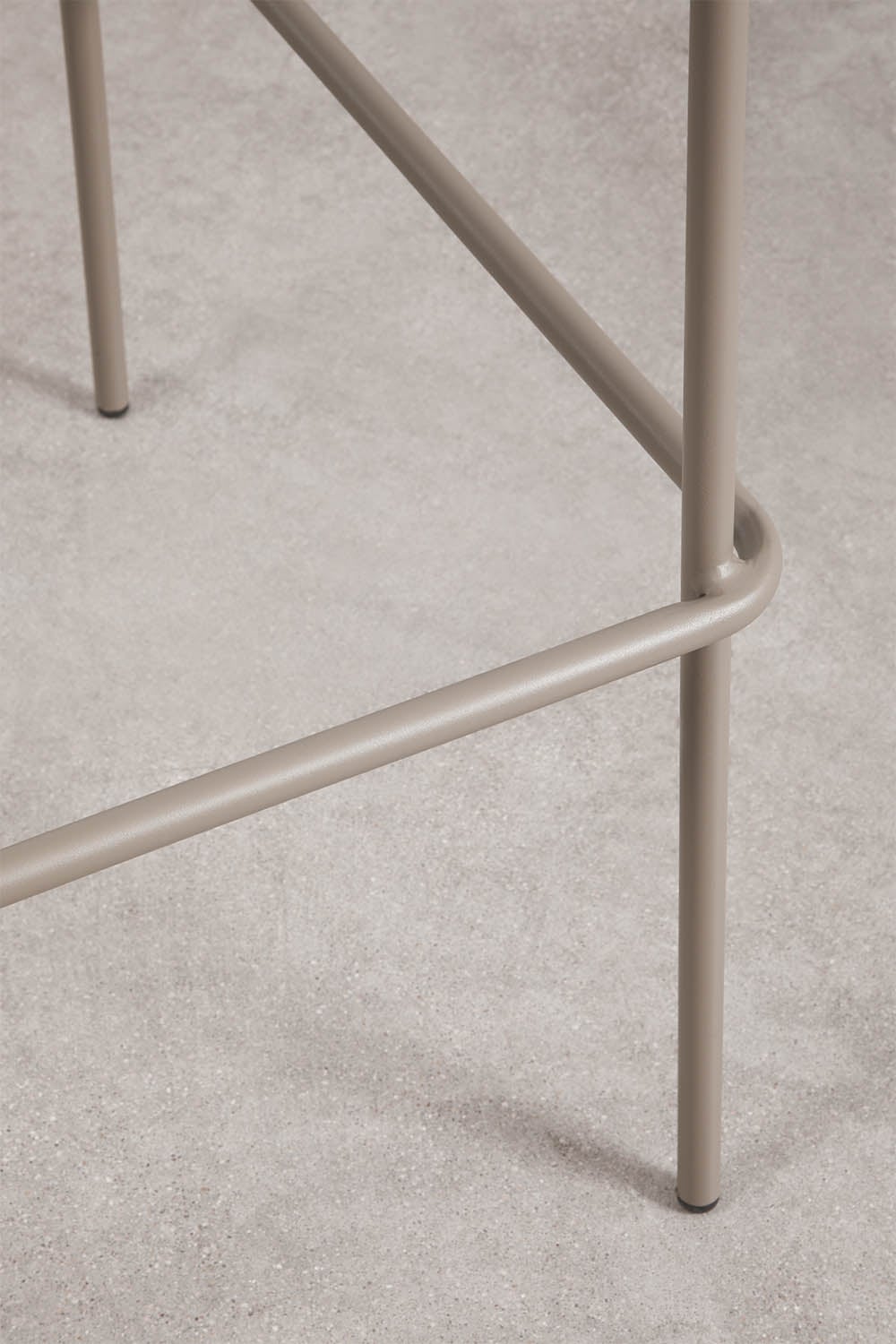High stool in synthetic wicker and steel Revia, gallery image 5