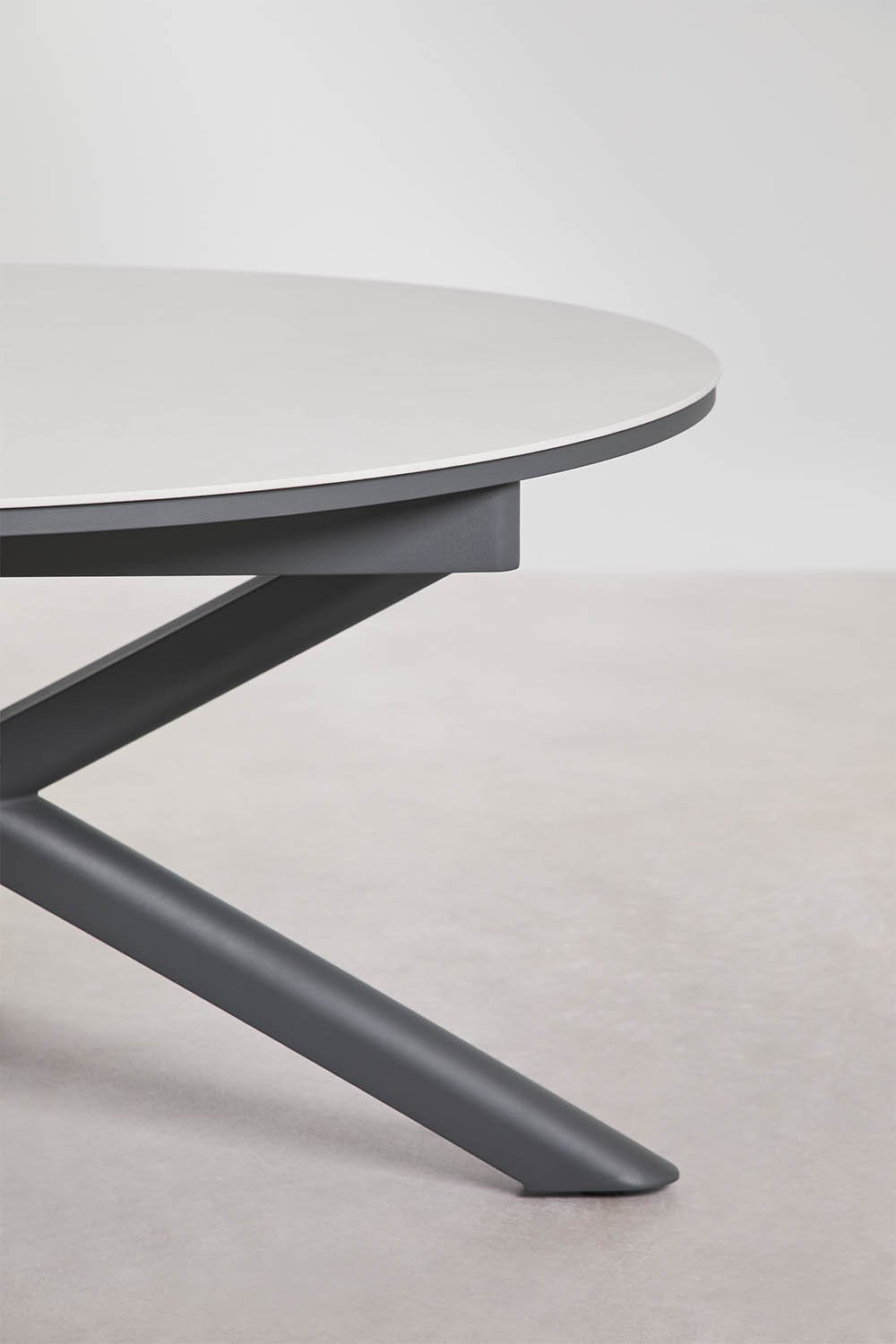 Begur extendable round garden table 145-200x145 cm in aluminum, gallery image 4