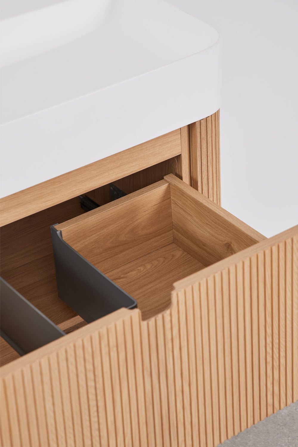 Suspended 80x40 cm wooden bathroom furniture set with integrated Saioa sink, gallery image 4