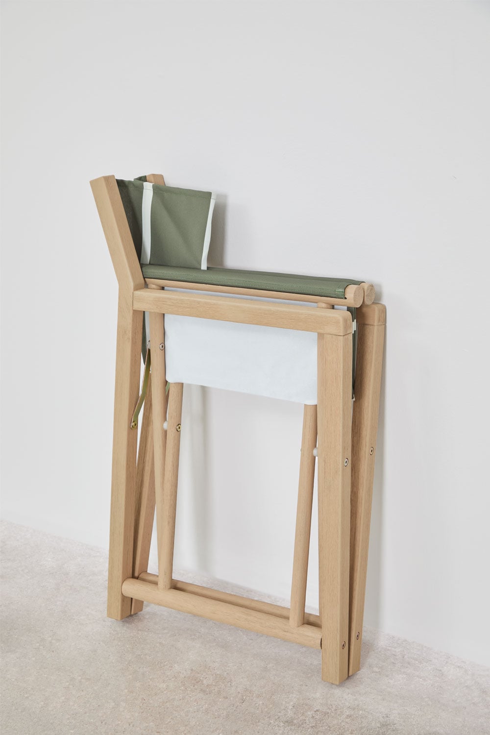 Folding garden director's chair in Rondonia acacia wood, gallery image 9