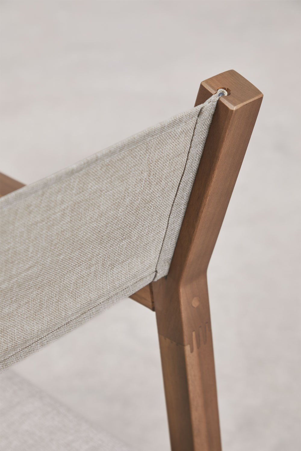 Folding garden director's chair in Rondonia acacia wood, gallery image 7
