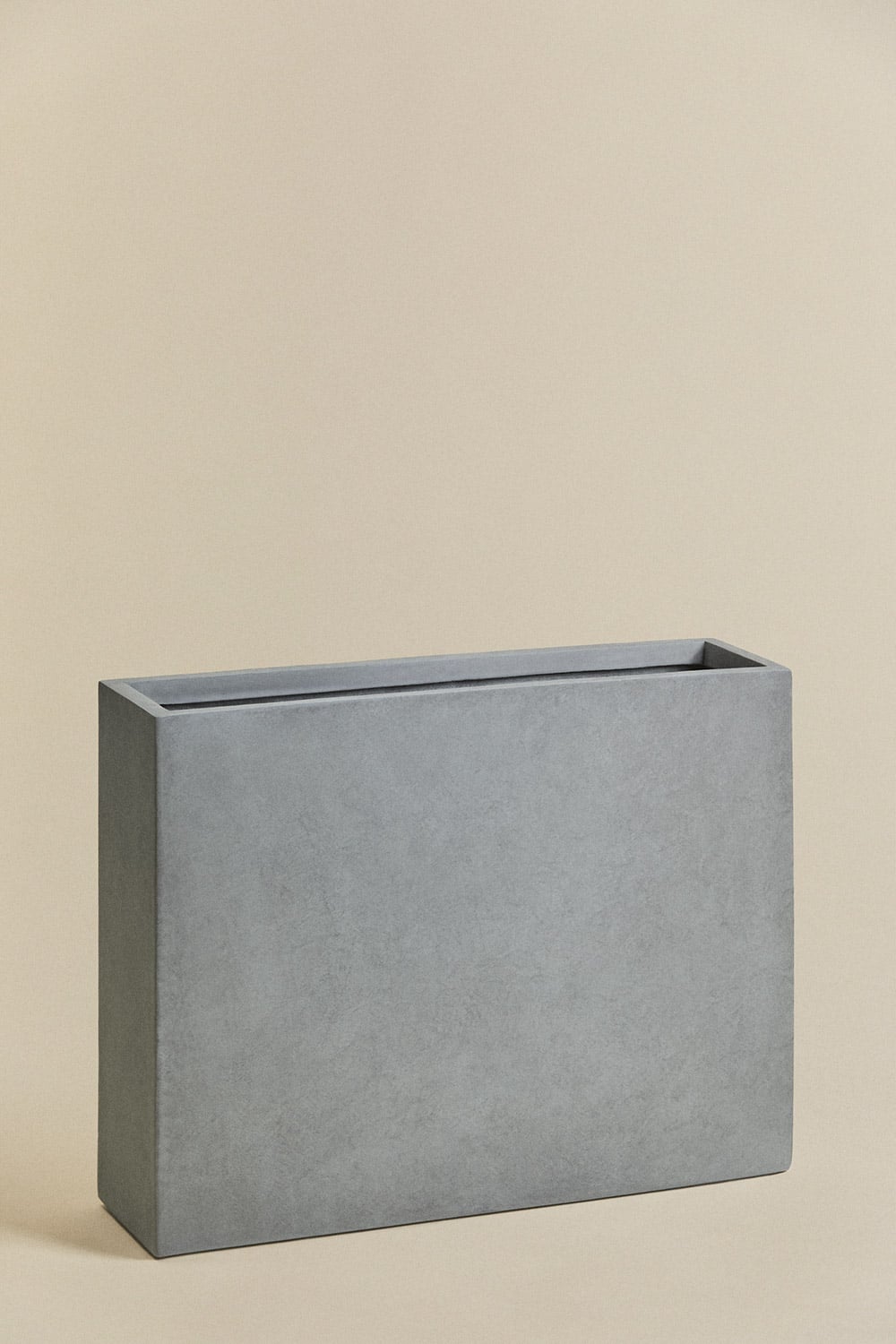 Rectangular outdoor cement planter Neyrua, gallery image 2