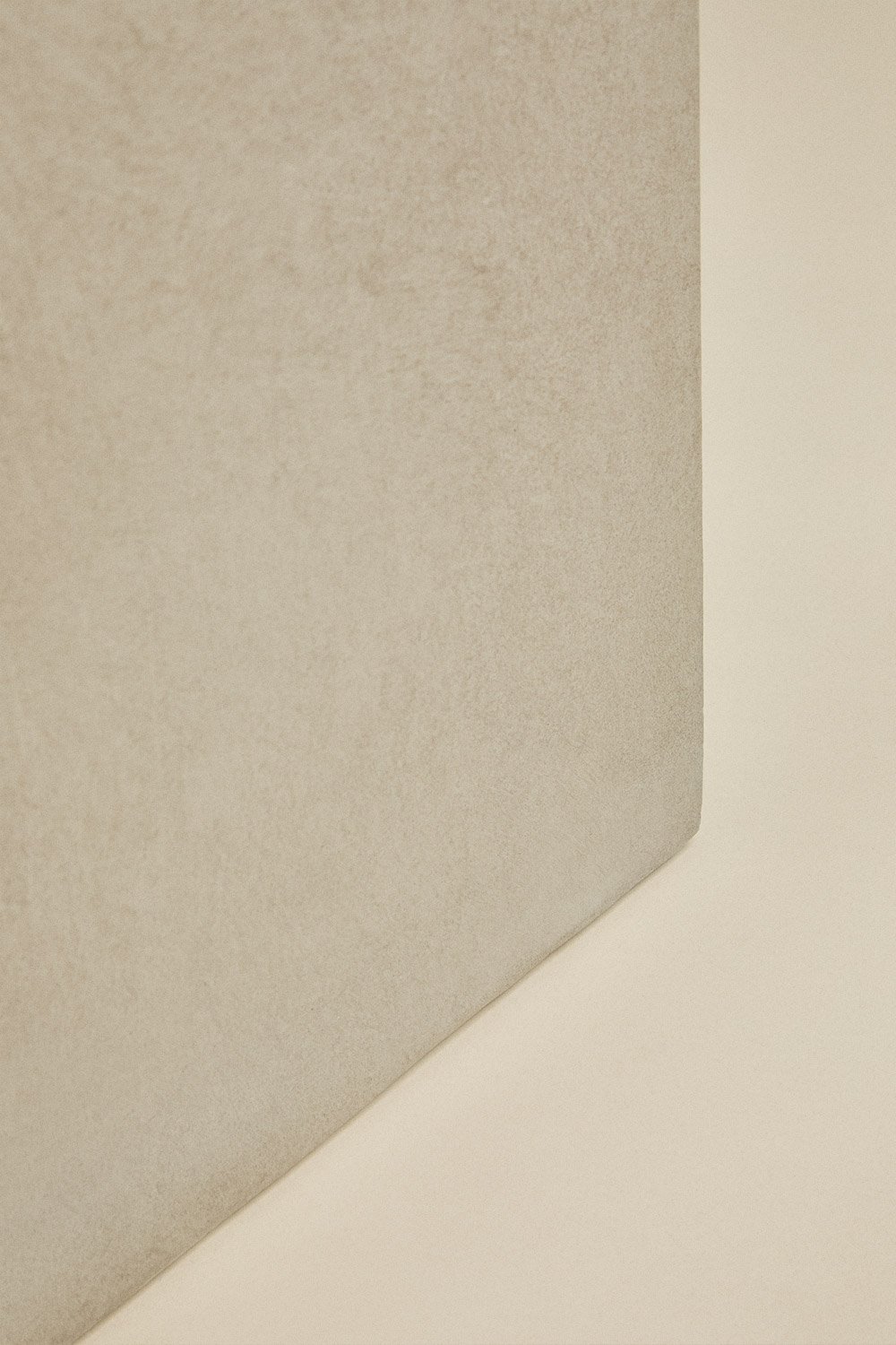 Neyrua cement planter, gallery image 4