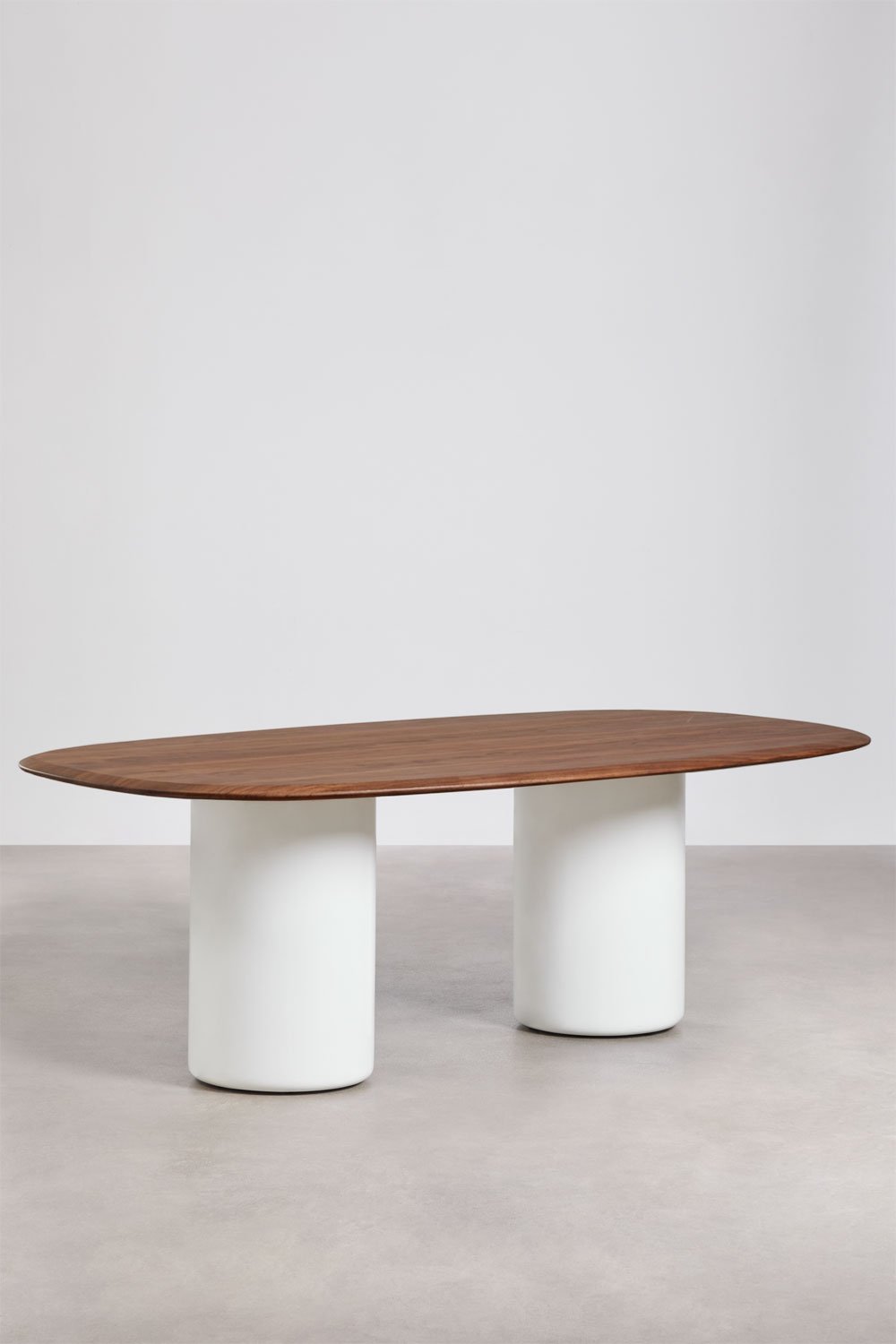 Oval dining table in MDF and cement Lysander, gallery image 1