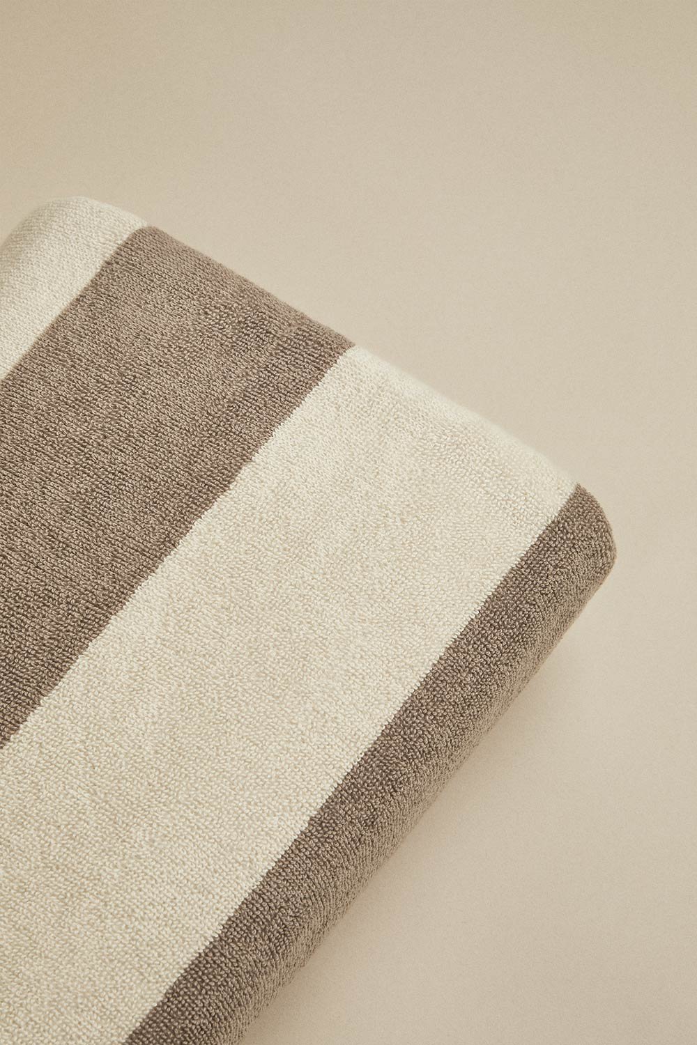 Gampola cotton towel, gallery image 2