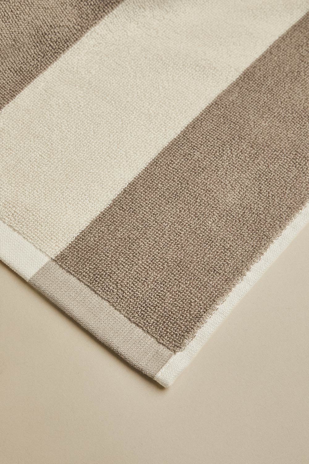 Gampola cotton towel, gallery image 3