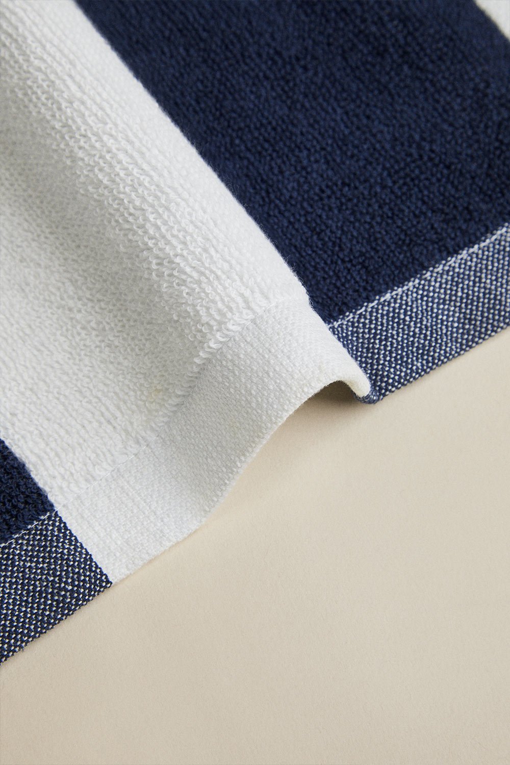 Gampola cotton beach towel, gallery image 5