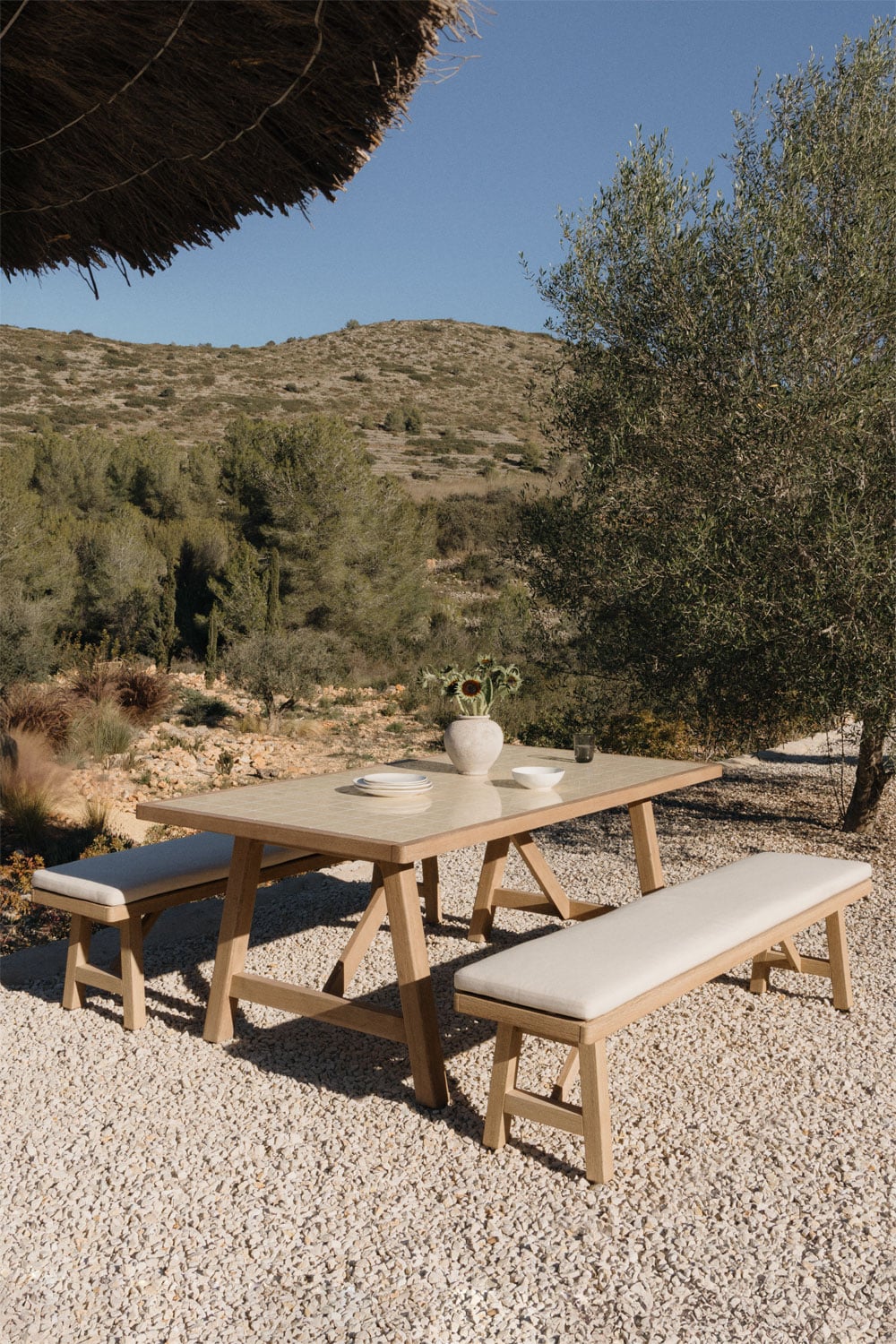 Rectangular garden table 200x100 cm acacia wood & tapioca beige tiles Dubai, gallery image 1