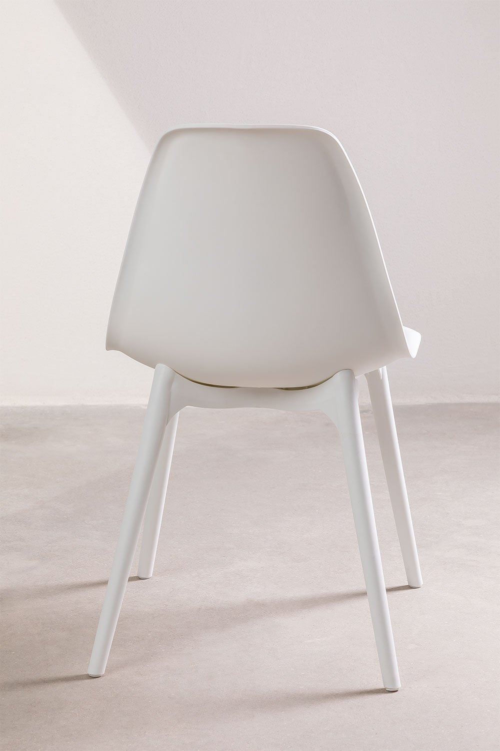 Rectangular table set 135x80 cm and 4 garden chairs in polypropylene Scand, gallery image 8