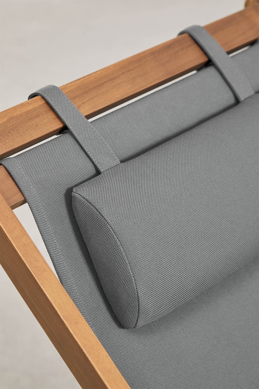 Folding wooden hammock with Kardis cushion, gallery image 4