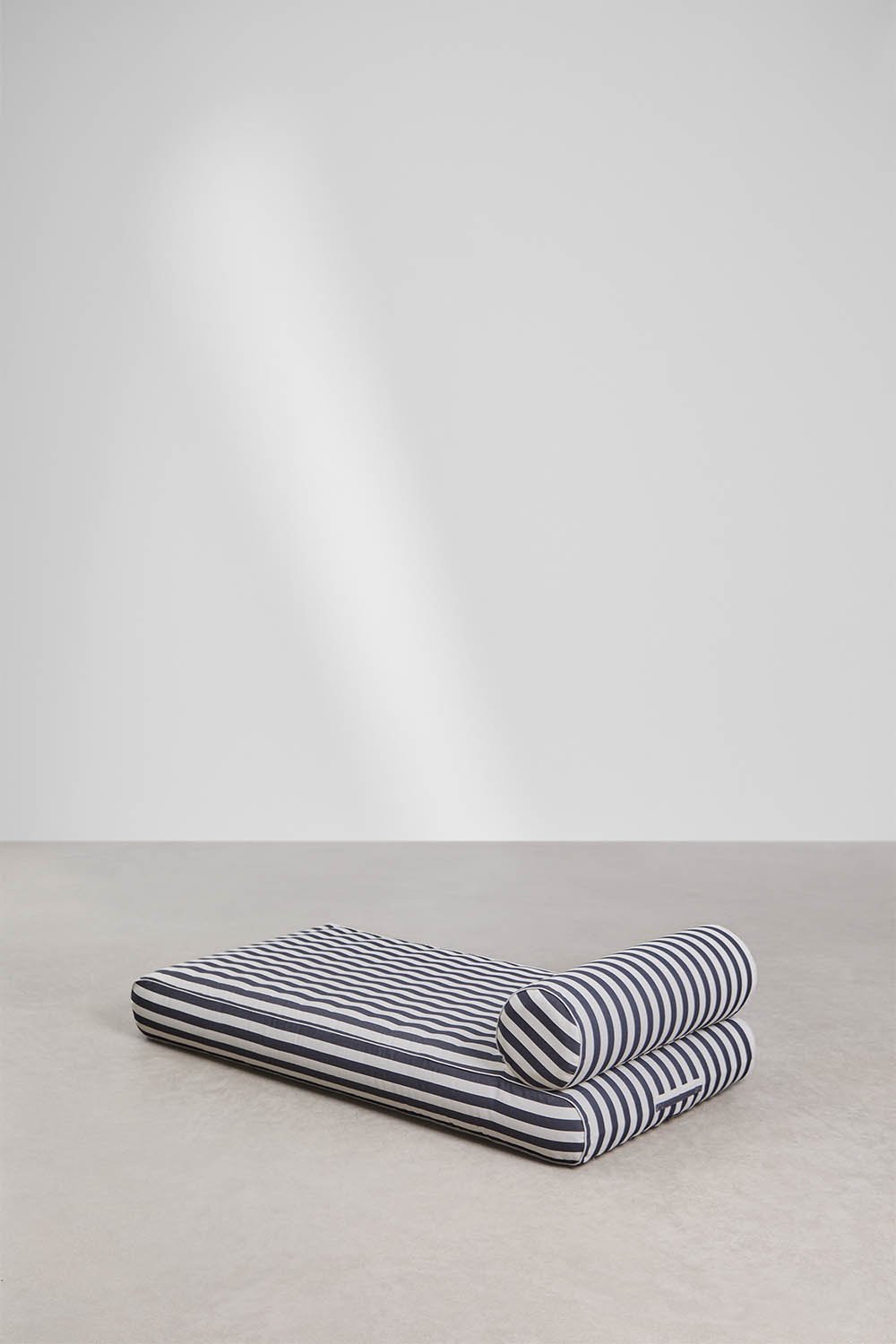 Lirenita inflatable lounger, gallery image 5