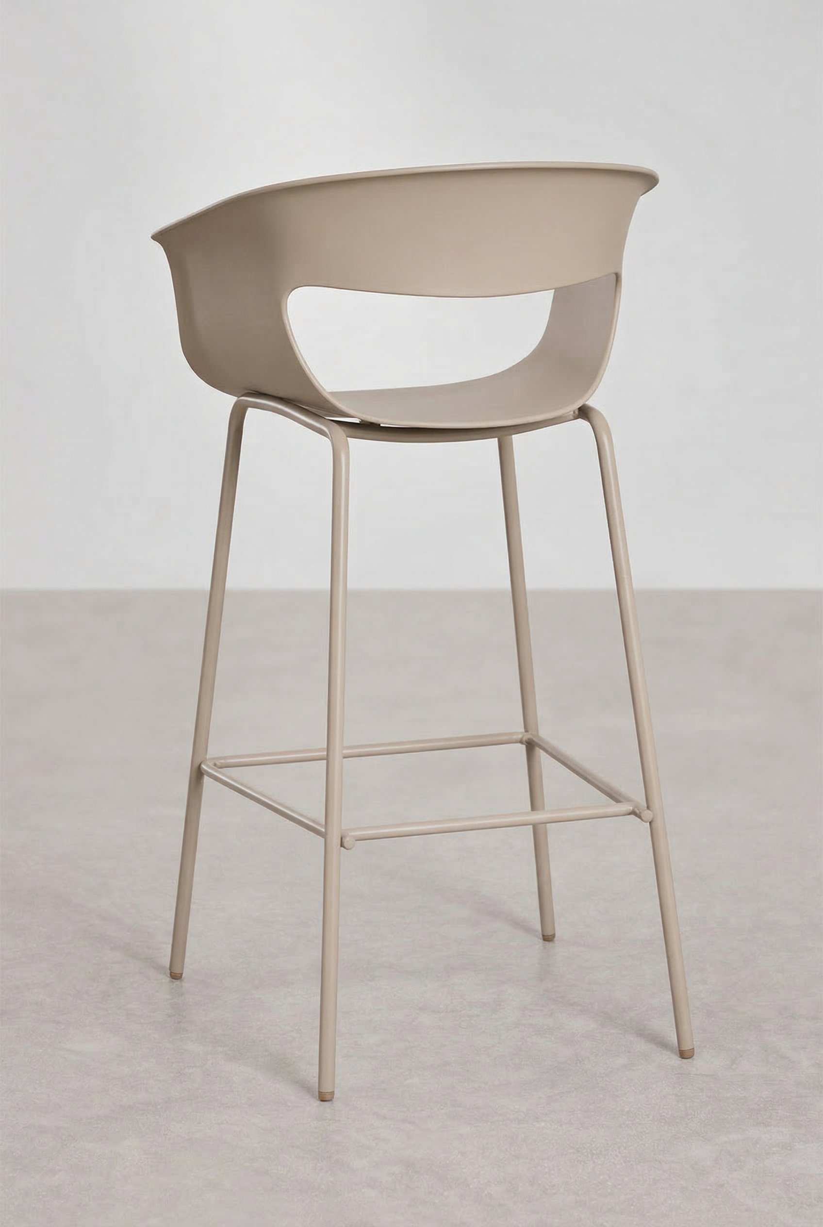 Pack of 4 high garden stools in polypropylene and steel Alanys, gallery image 5