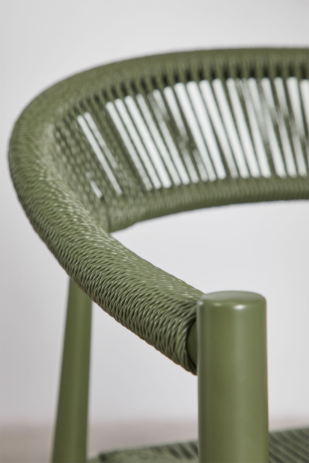 Pack of 4 high garden stools 75 cm in aluminum and synthetic rattan Amatria, gallery image 4