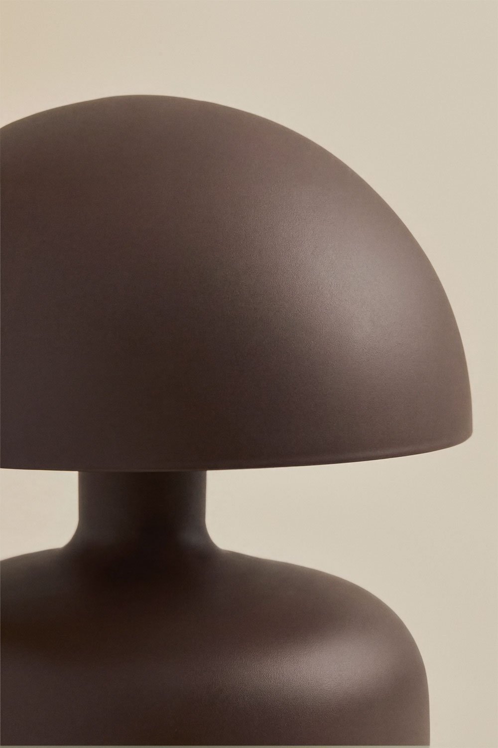 Nantali wireless LED iron table lamp, gallery image 3