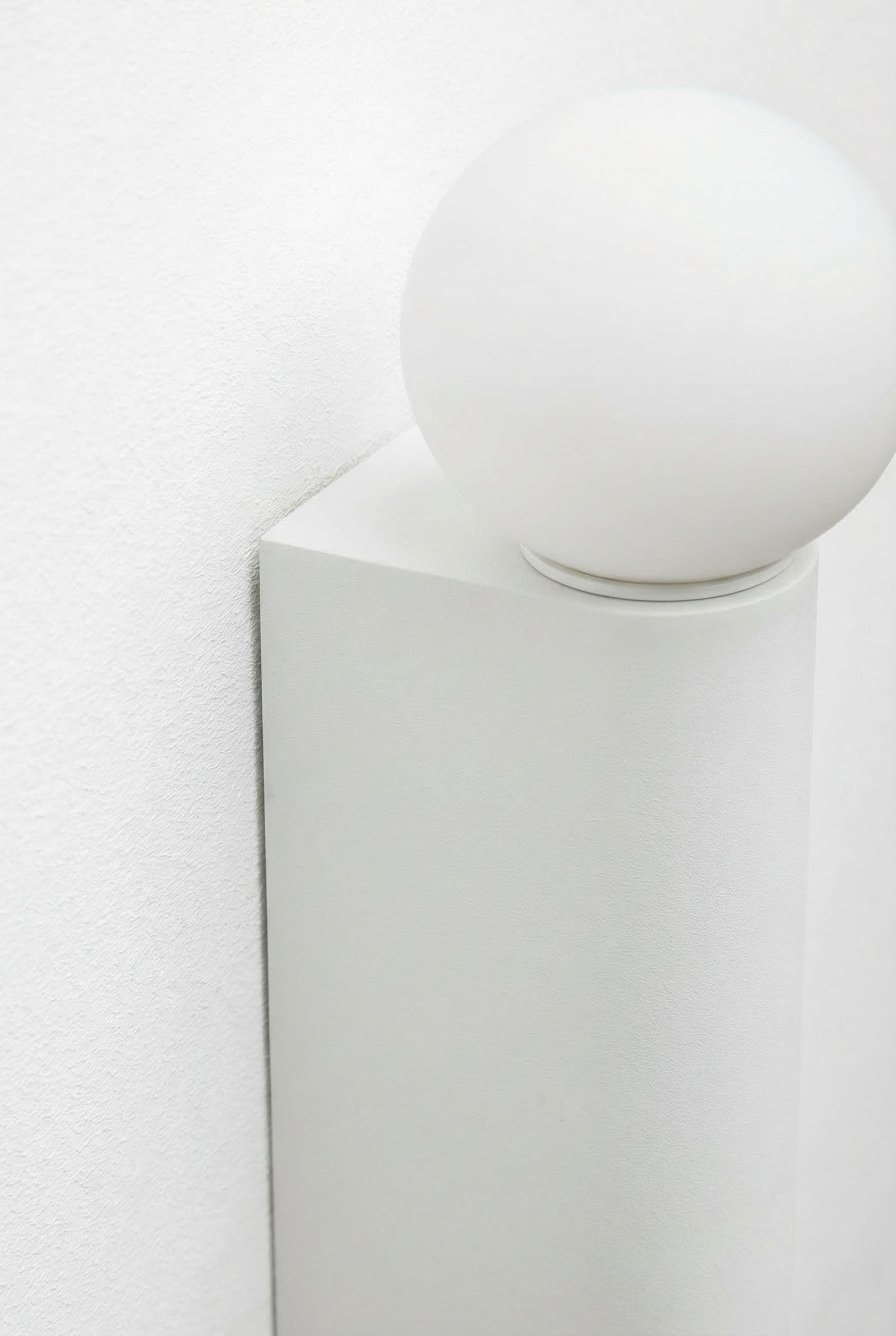 Irvine wall sconce with 2 glass balls in aluminum, gallery image 4