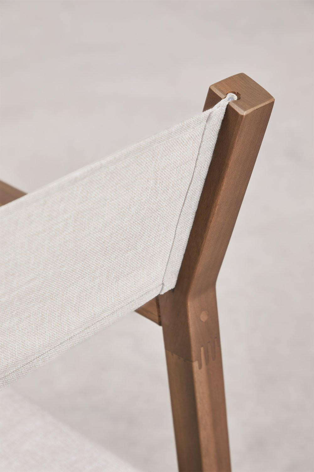 Folding garden director's chair in Rondonia acacia wood, gallery image 5