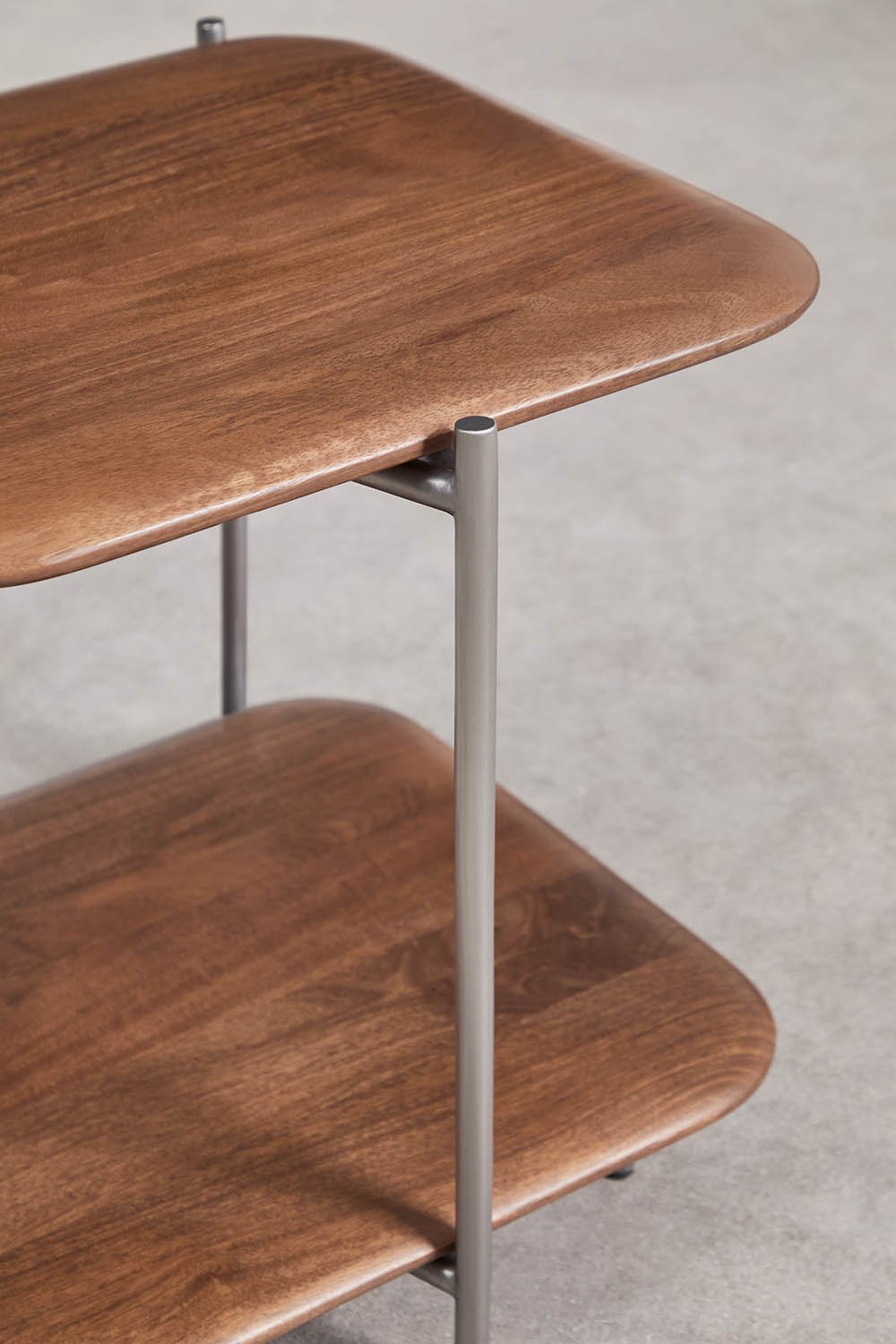 Pack of 2 square bedside tables 45x45 cm in mango wood and stainless steel Vimara, gallery image 3