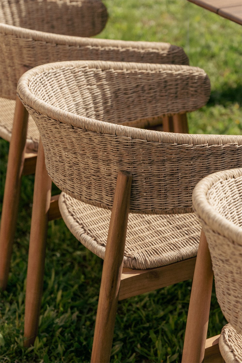 Ribeira garden chair with armrests in acacia wood and synthetic rattan, gallery image 2