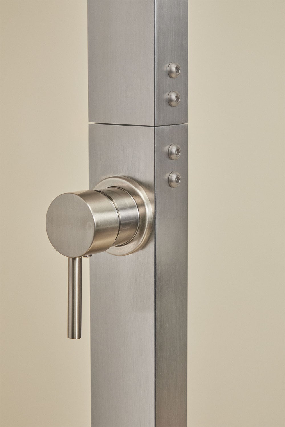 Hernan stainless steel outdoor shower, gallery image 6