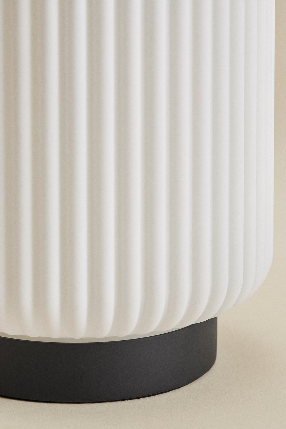 Wireless LED Solar Outdoor Table Lamp in Iron Luize, gallery image 4