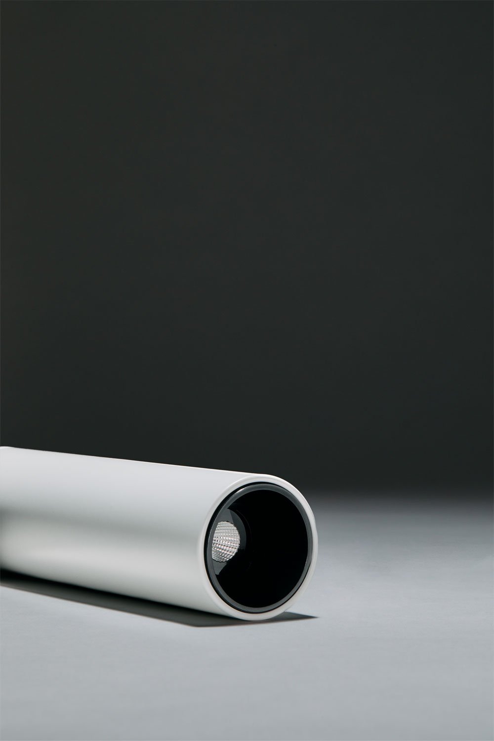 Round surface-mounted LED ceiling light in aluminum Luisiana, imagen de galeria 3