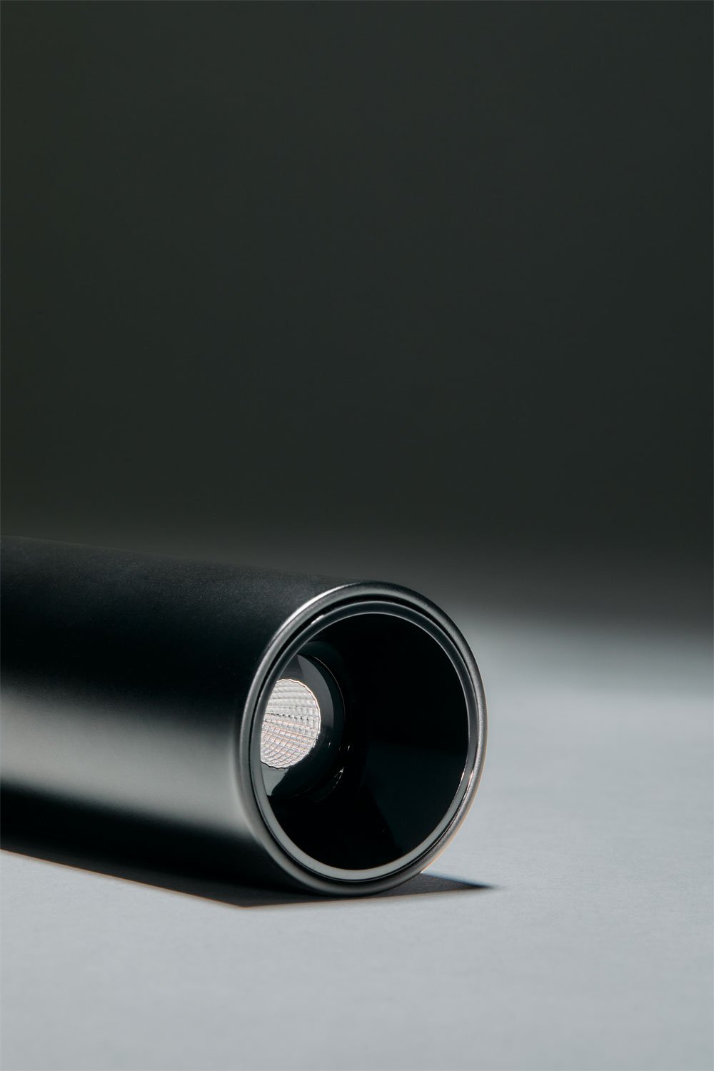 Round surface-mounted LED ceiling light in aluminum Luisiana, imagen de galeria 3