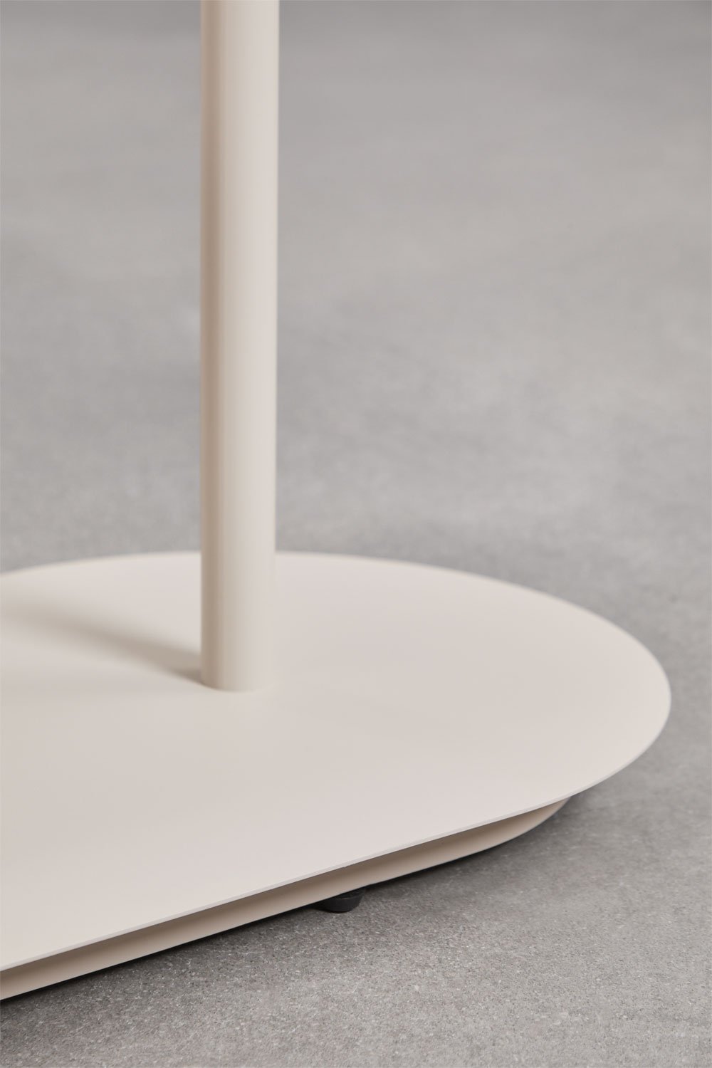 Isalune iron standing coat rack with umbrella stand, gallery image 4