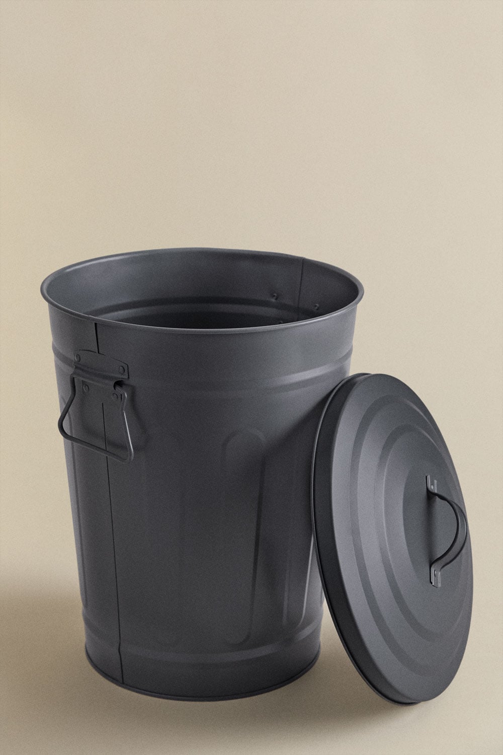 Outdoor trash can with lid in galvanized steel Susi, gallery image 2
