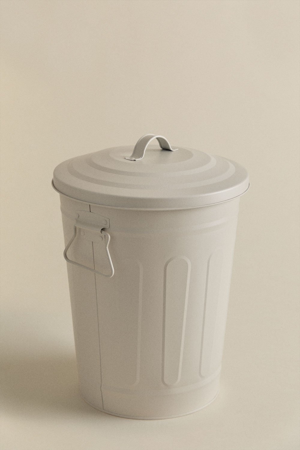 Trash can with lid in galvanized steel Susi, gallery image 3