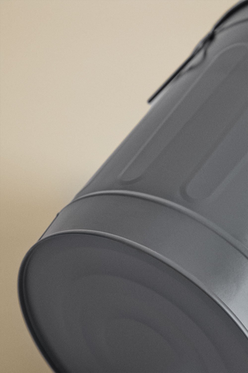 Trash can with lid in galvanized steel Susi, gallery image 6
