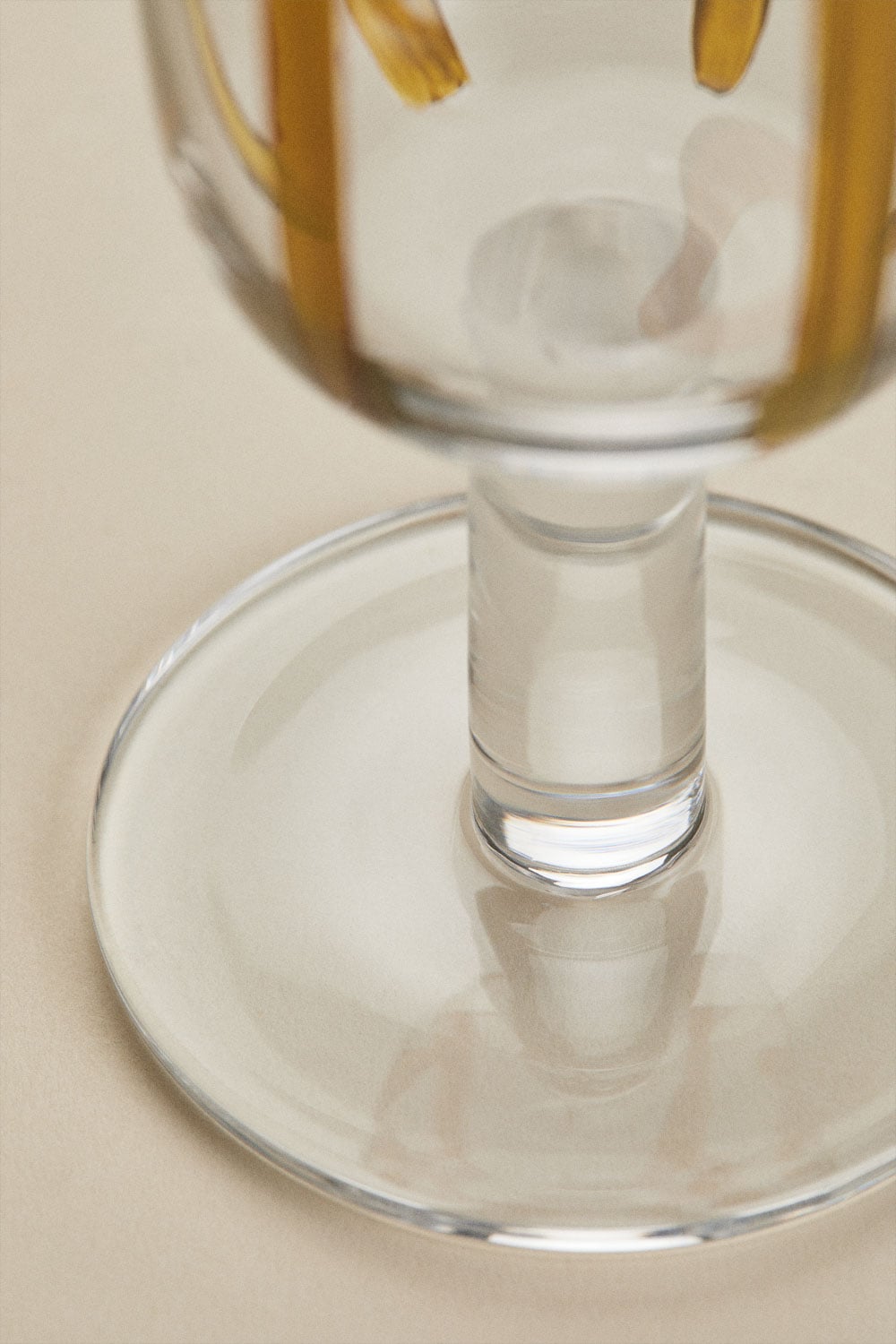 Pack of 4 champagne glasses 26 cl in Jalviana glass, gallery image 6